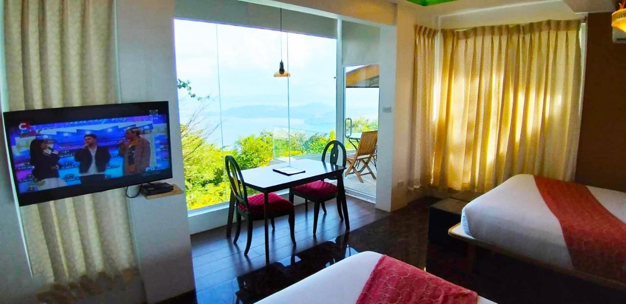 Bed and Breakfast The Carmelence View Тагайтай Экстерьер фото