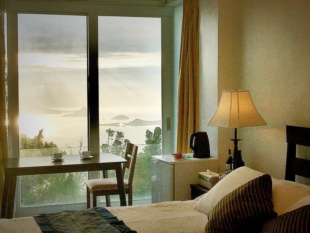 Bed and Breakfast The Carmelence View Тагайтай Экстерьер фото