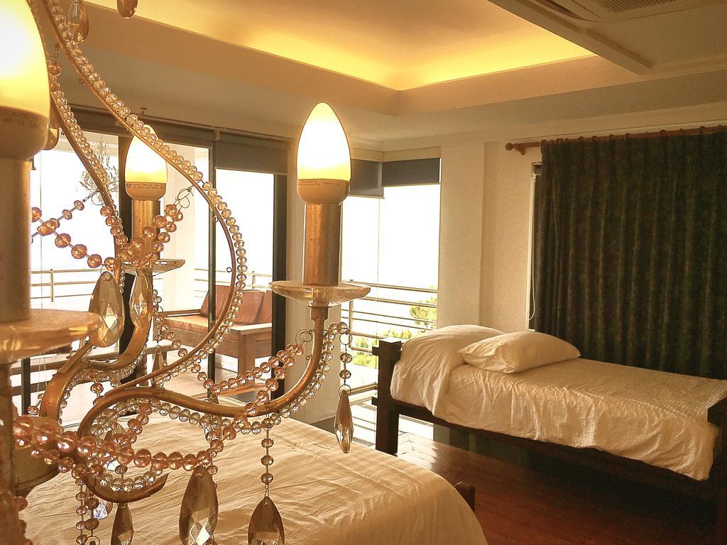 Bed and Breakfast The Carmelence View Тагайтай Экстерьер фото
