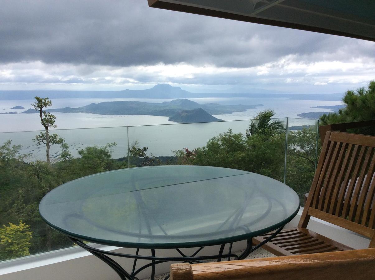 Bed and Breakfast The Carmelence View Тагайтай Экстерьер фото