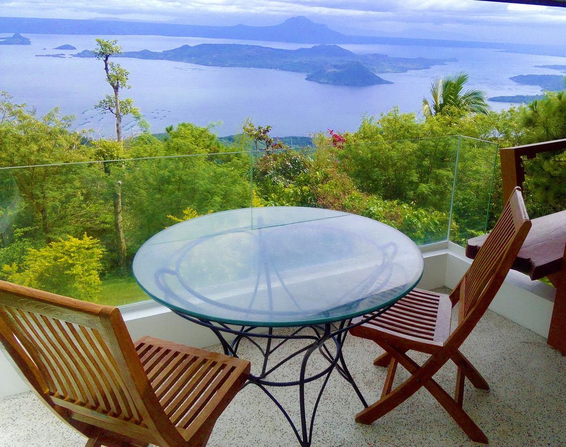 Bed and Breakfast The Carmelence View Тагайтай Экстерьер фото